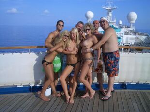 nudist cruise