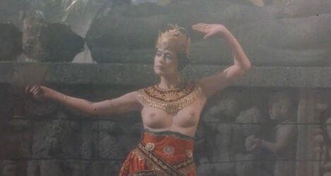 Mata Hari Naked Talk about a hot tamale. Photo #6