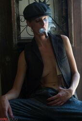 naked femmes smoking cigars. Photo #4