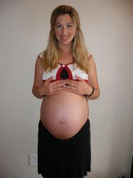 amateur pregnant teen. Photo #5